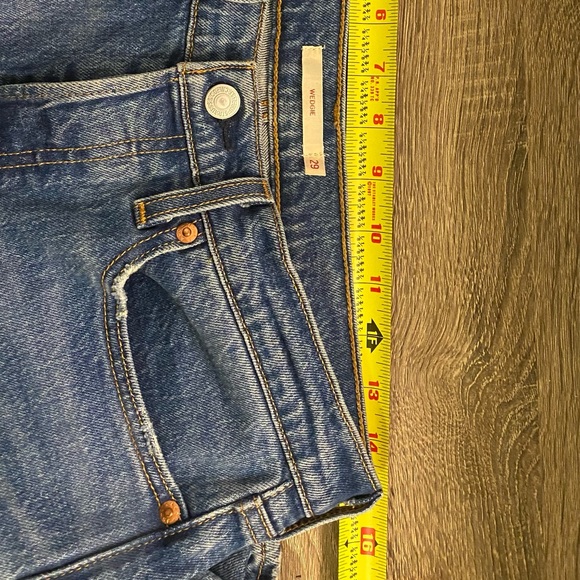 Levi’s Wedgie Jeans - Picture 7 of 8